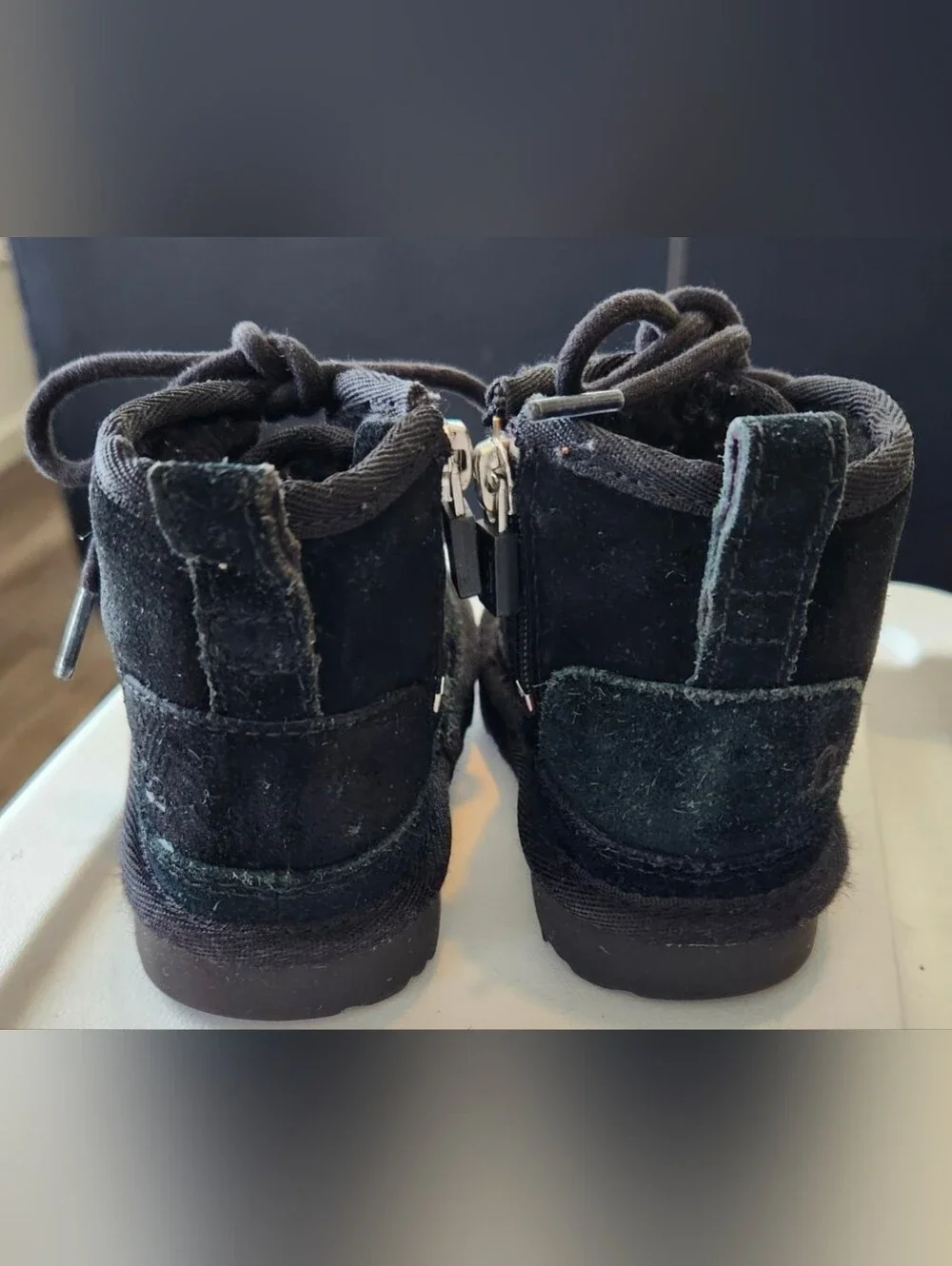 UGG Kids Neumel II Zip Boot Black Suede Toddler Size 6